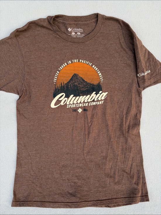 Columbia Other - Columbia Brown Tee with Orange Sunset Mountain Graphic